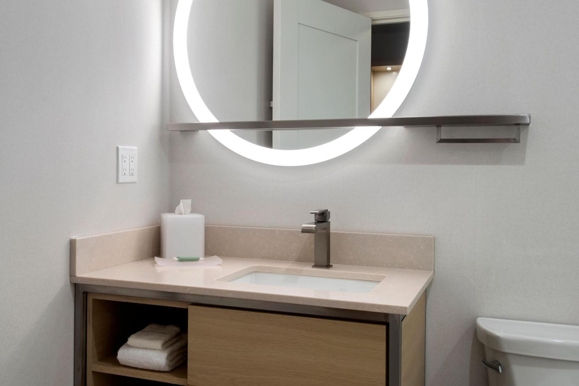 Towneplace Suites Portland Airport Me South Portland Esterno foto