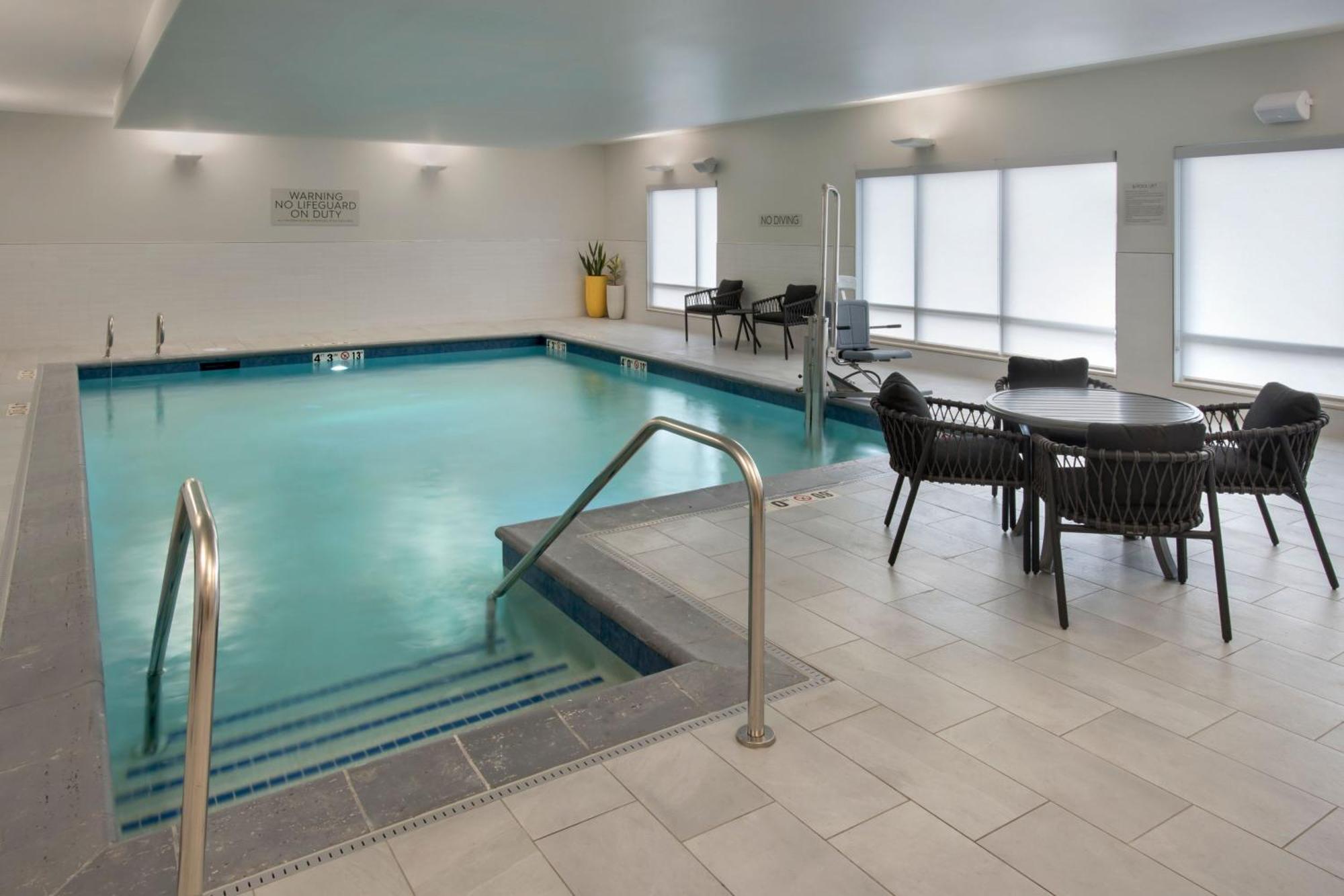 Towneplace Suites Portland Airport Me South Portland Esterno foto