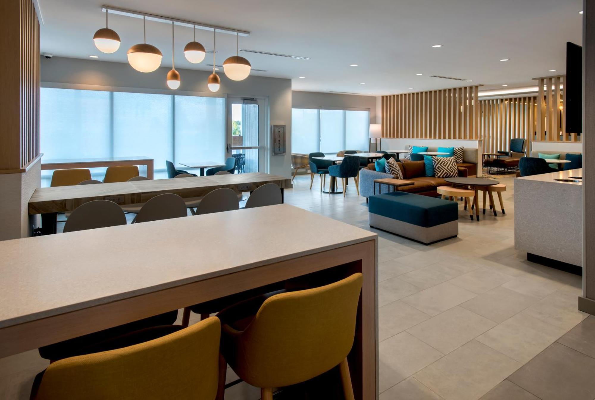 Towneplace Suites Portland Airport Me South Portland Esterno foto
